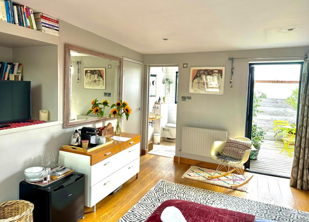 Heathers Loft Space Apartment London Exterior photo
